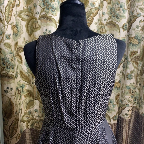 BB DAKOTA metallic sheen sleeveless dress - Picture 3 of 4